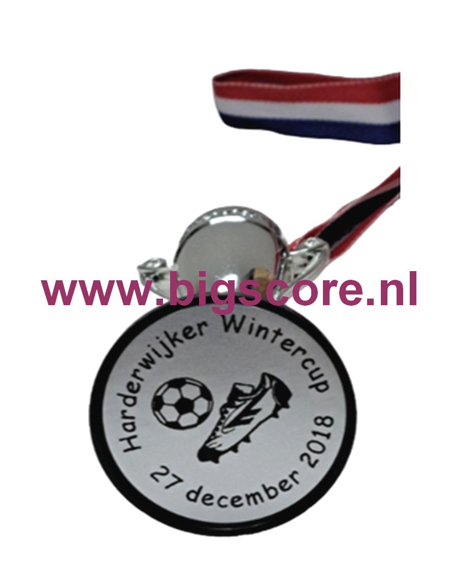 Voetbal VO-54 Kunststof Cup met lint en tekst sticker LAATSTE 20 OP=OP!!